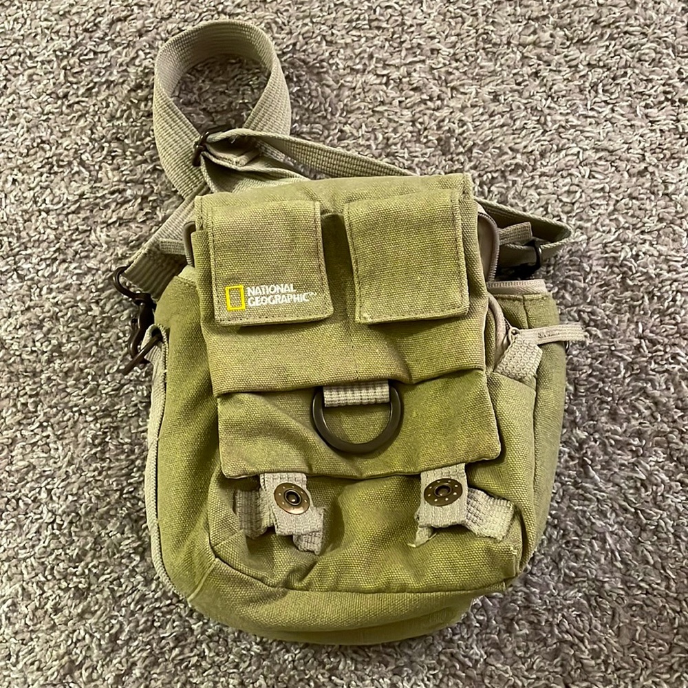 National Geographic Small Shoulder Camera Hiking Explorer Safari Crossbody Bag
